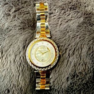 Collection original Invicta Women 100Meter $60 ea